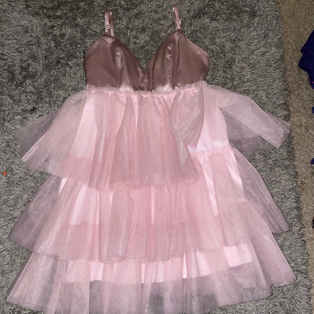 Sweet 16 photoshoot tutu dress. Size small. Only worn once
